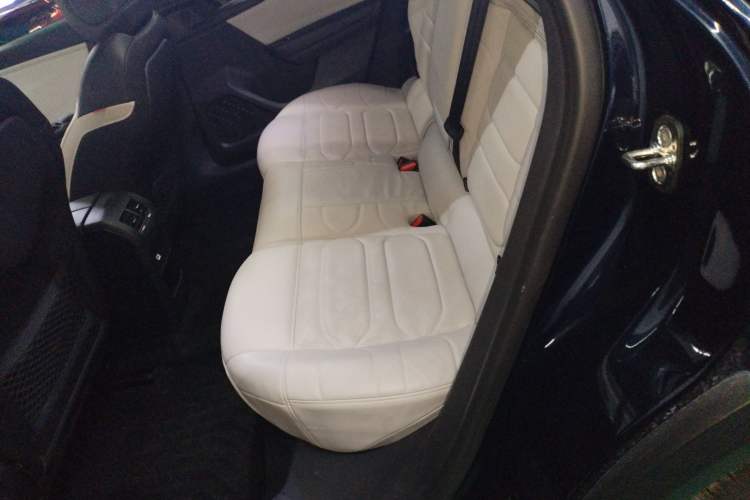 Used Citroen C5 X 2024 1.6T Traveler Extraordinary Left Rear Seat