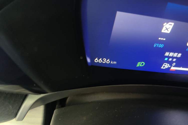 Used Citroen C5 X 2024 1.6T Enjoy the Extraordinary Odometer Close Up