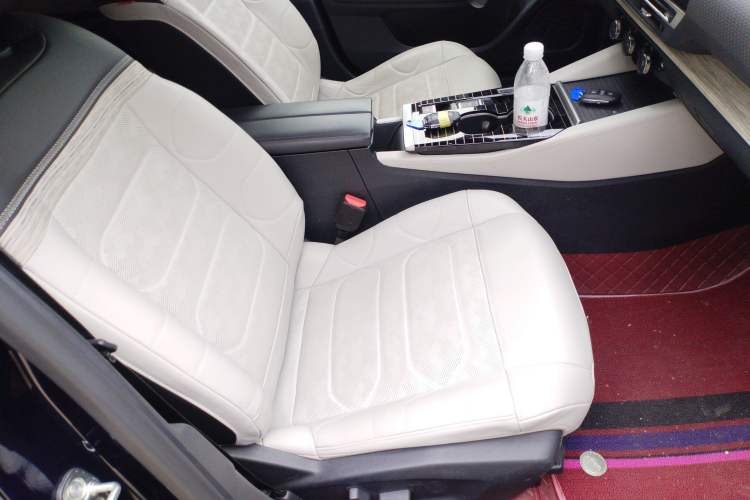 Used Citroen C5 X 2024 1.6T Traveler Extraordinary Right Front Seat
