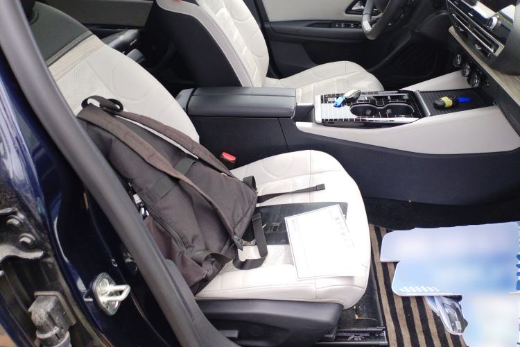Used Citroen C5 X 2024 1.6T Traveler Extraordinary Right Front Seat