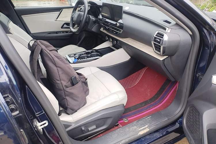Used Citroen C5 X 2024 1.6T Traveler Extraordinary Right Front Seat
