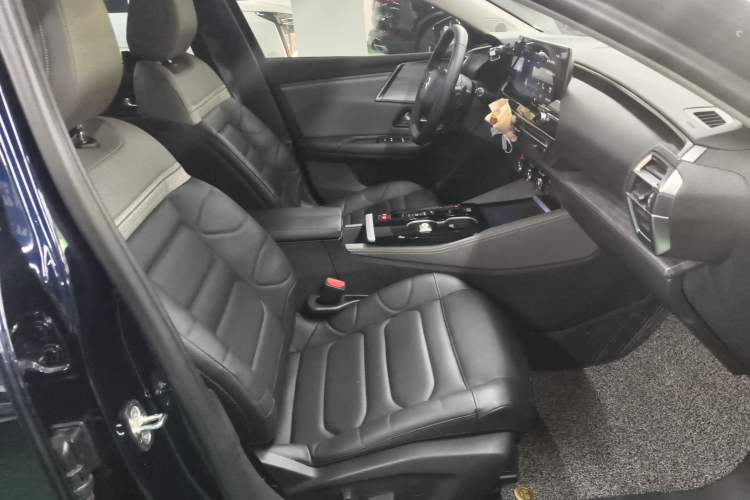 Used Citroen C5 X 2024 1.6T Extraordinary Power Right Front Seat