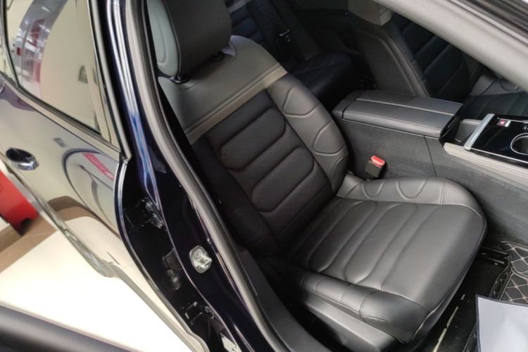 Used Citroen C5 X 2024 1.6T Extraordinary Power Right Front Seat