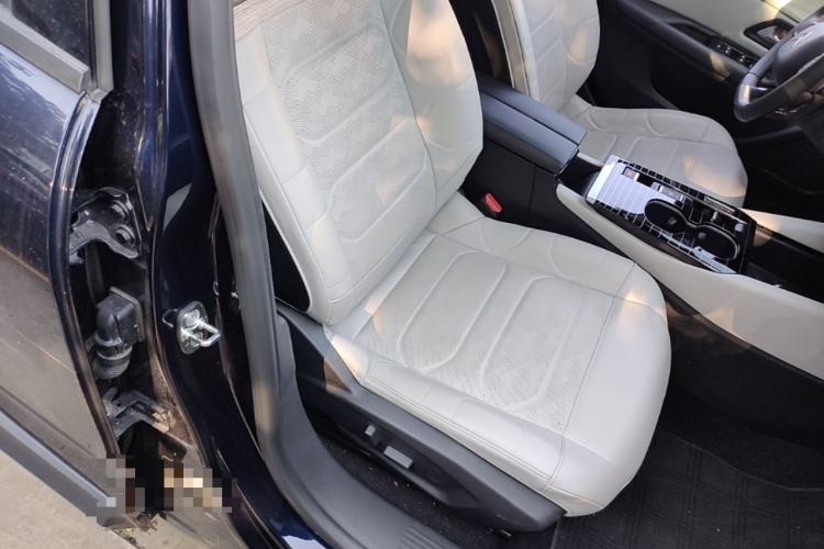Used Citroen C5 X 2024 1.6T Traveler Extraordinary Right Front Seat