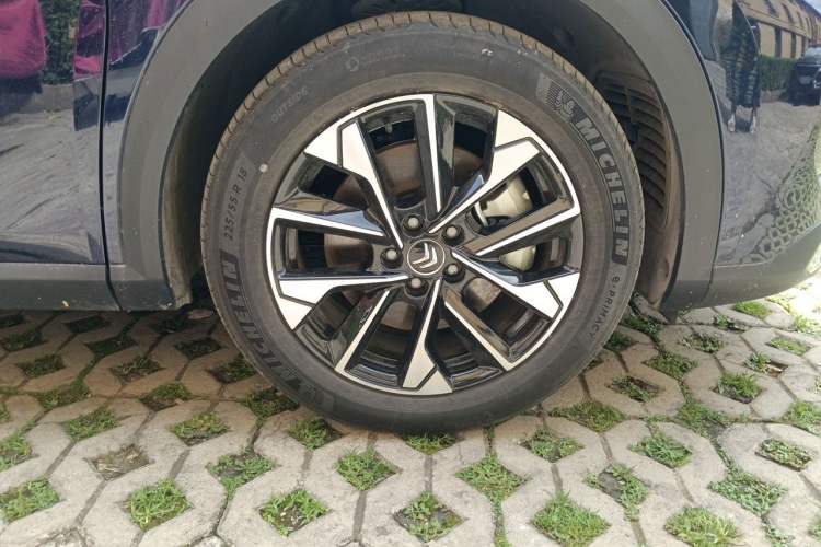 Used Citroen C5 X 2024 1.6T Traveler Extraordinary Right Front Wheel Hub