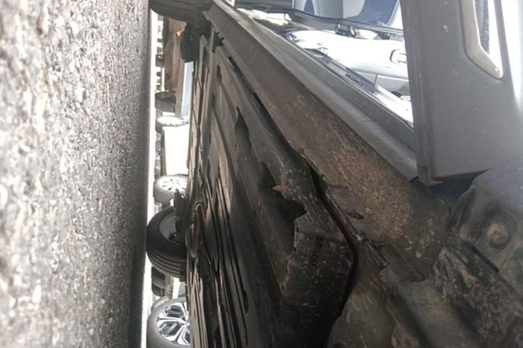 Used Citroen C5 X 2024 1.6T Traveler Extraordinary Right Side Sill