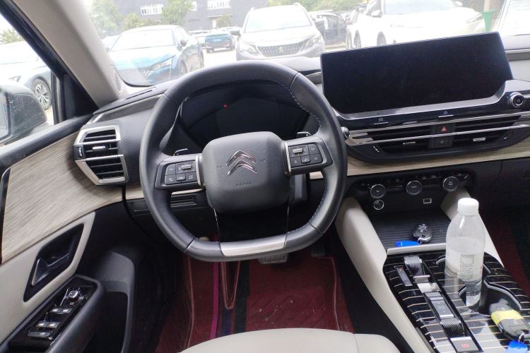 Used Citroen C5 X 2024 1.6T Traveler Extraordinary Steering Wheel