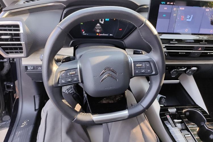 Used Citroen C5 X 2024 1.6T Traveler Extraordinary Steering Wheel