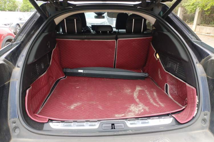 Used Citroen C5 X 2024 1.6T Traveler Extraordinary Trunk