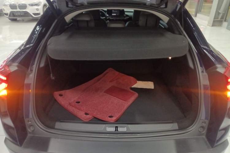 Used Citroen C5 X 2024 1.6T Extraordinary Power Trunk
