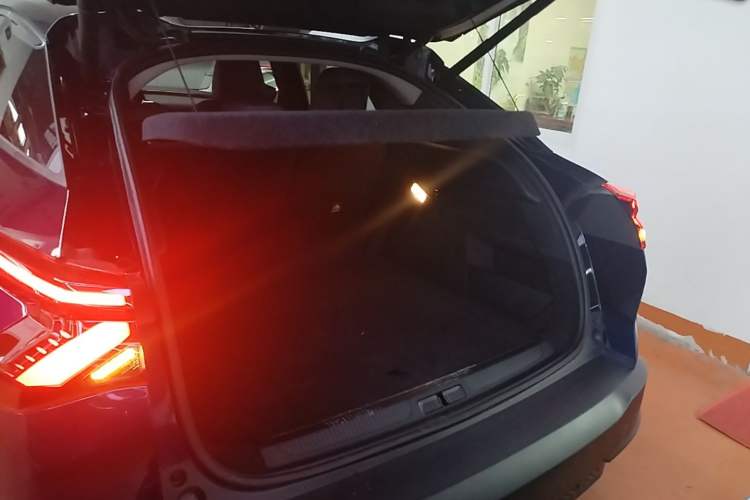 Used Citroen C5 X 2024 1.6T Extraordinary Power Trunk