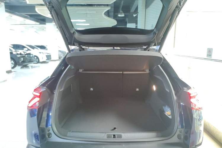 Used Citroen C5 X 2024 1.6T Extraordinary Power Trunk