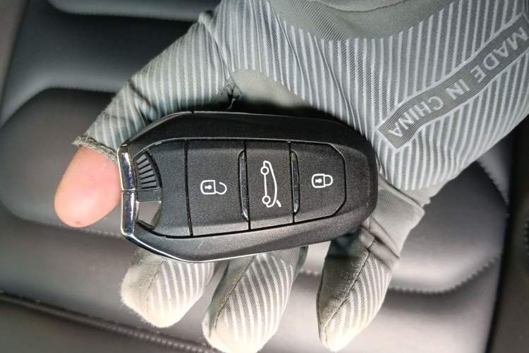 Used Citroen C5 X 2024 1.6T Traveler Extraordinary Vehicle Key