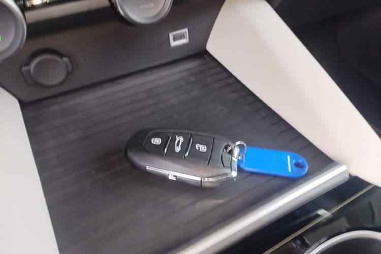 Used Citroen C5 X 2024 1.6T Traveler Extraordinary Vehicle Key
