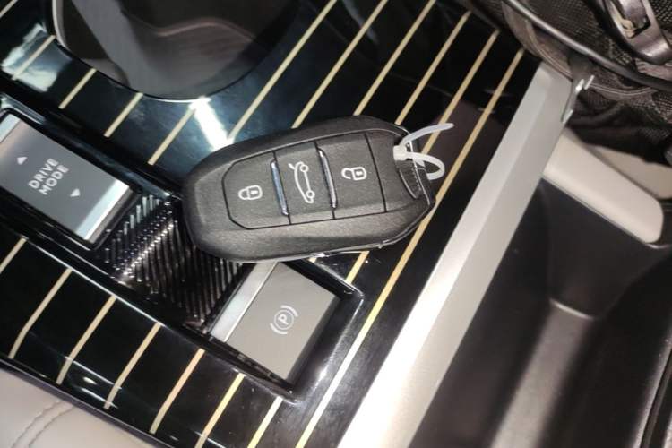 Used Citroen C5 X 2024 1.6T Traveler Extraordinary Vehicle Key