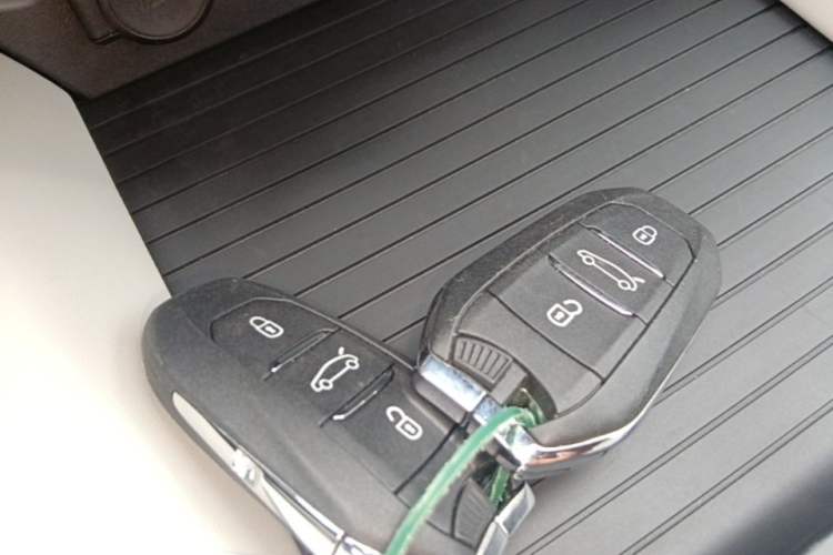 Used Citroen C5 X 2024 1.6T Traveler Extraordinary Vehicle Key