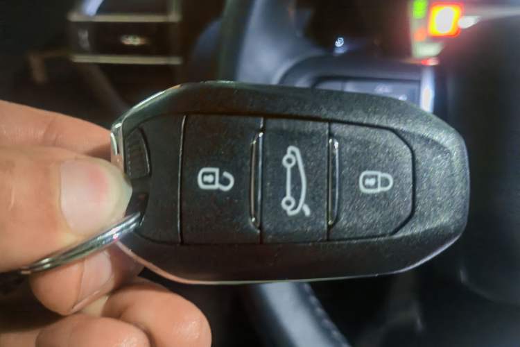 Used Citroen C5 X 2024 1.6T Extraordinary Power Vehicle Key