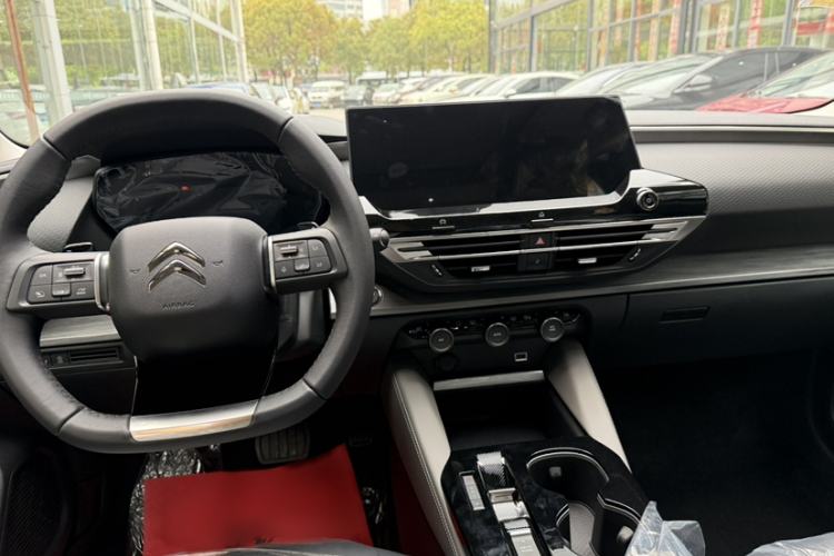 Used Citroen C5 X 2024 1.6T Extraordinary Power Interior 1