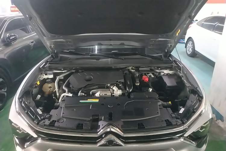 Used Citroen C5 X 2024 1.6T Extraordinary Power Engine Bay