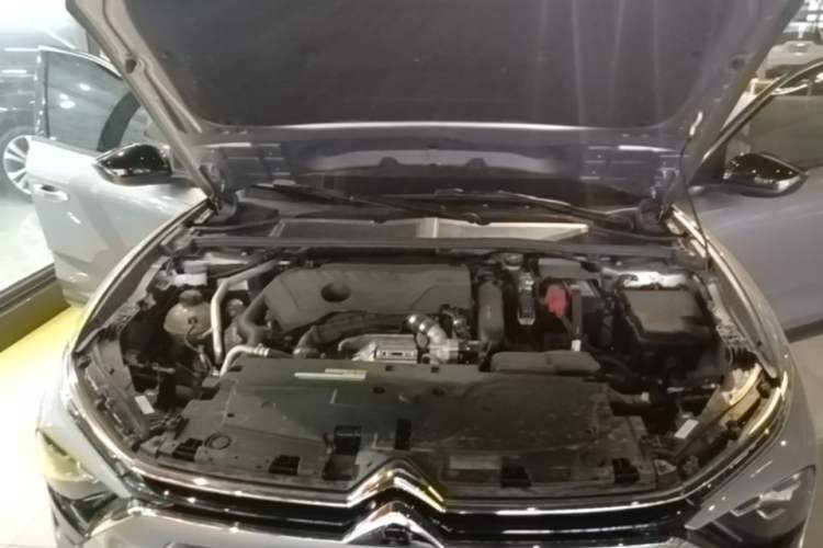 Used Citroen C5 X 2024 1.6T Extraordinary Power Engine Bay