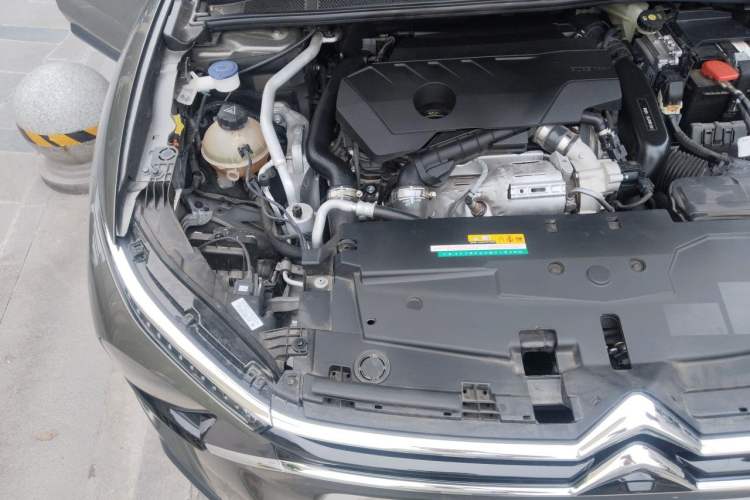 Used Citroen C5 X 2024 1.6T Extraordinary Power Engine Bay Right