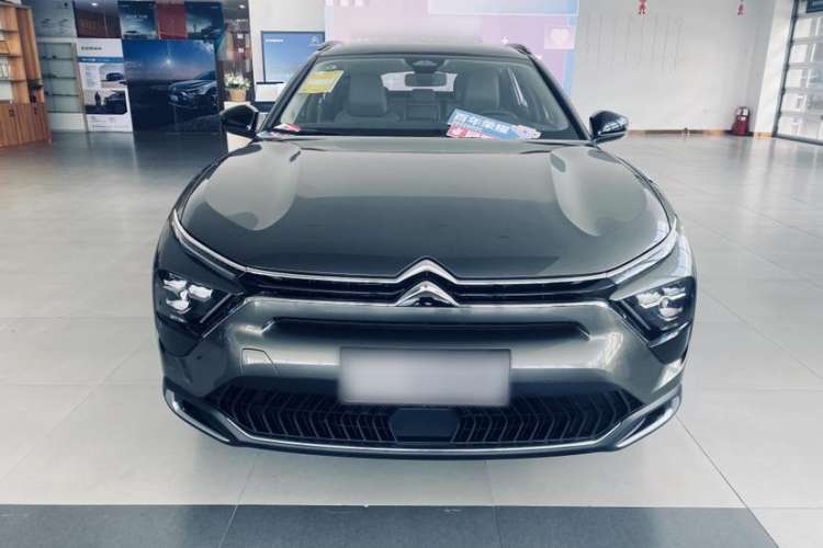 Used Citroen C5 X 2024 1.6T Enjoy the Extraordinary Exterior 3