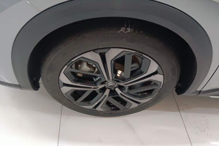 Used Citroen C5 X 2024 1.6T Traveler Extraordinary Exterior 4