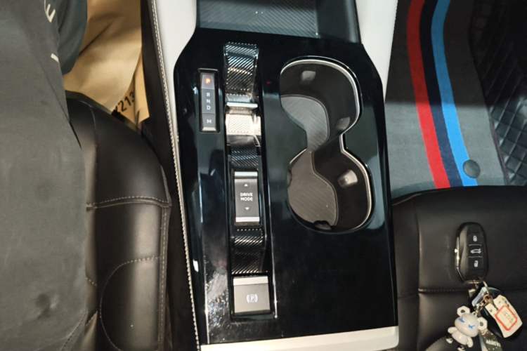 Used Citroen C5 X 2024 1.6T Enjoy the Extraordinary Gear Lever