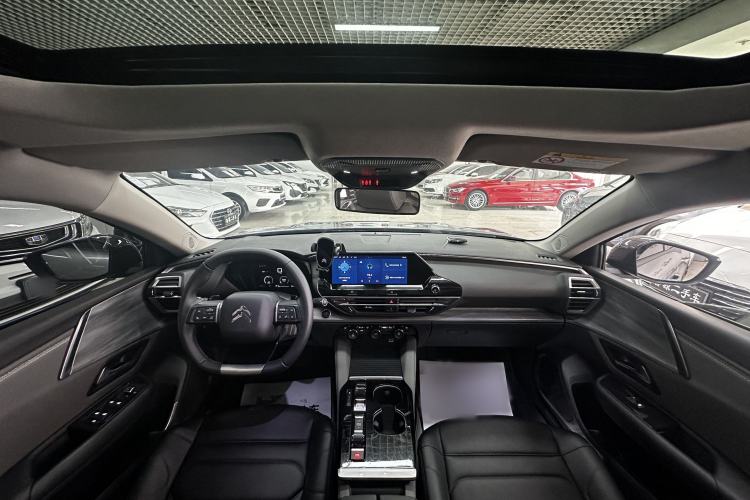Used Citroen C5 X 2024 1.6T Enjoy the Extraordinary Interior 1