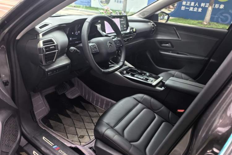 Used Citroen C5 X 2024 1.6T Extraordinary Power Interior 2