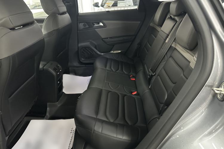 Used Citroen C5 X 2024 1.6T Enjoy the Extraordinary Interior 3