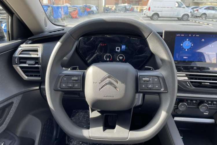 Used Citroen C5 X 2024 1.6T Enjoy the Extraordinary Interior 6