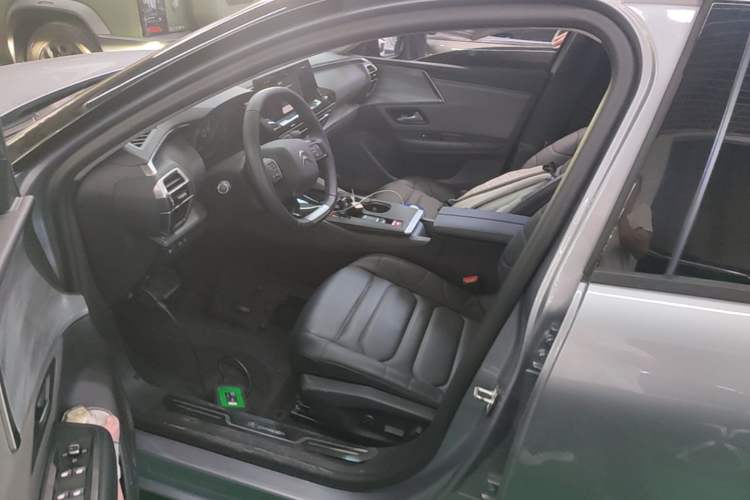 Used Citroen C5 X 2024 1.6T Extraordinary Power Left Front Seat