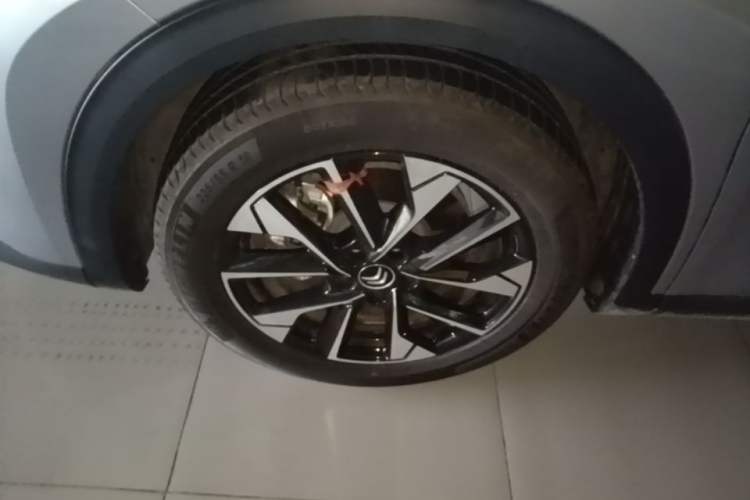 Used Citroen C5 X 2024 1.6T Extraordinary Power Left Front Wheel Hub