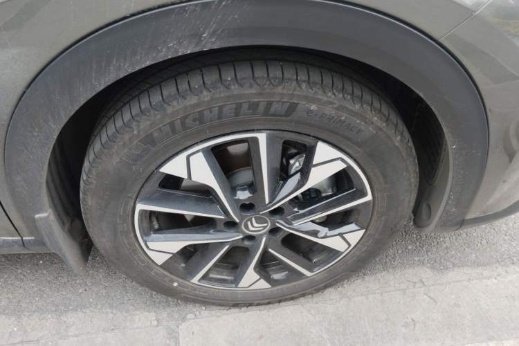 Used Citroen C5 X 2024 1.6T Extraordinary Power Right Front Wheel Hub