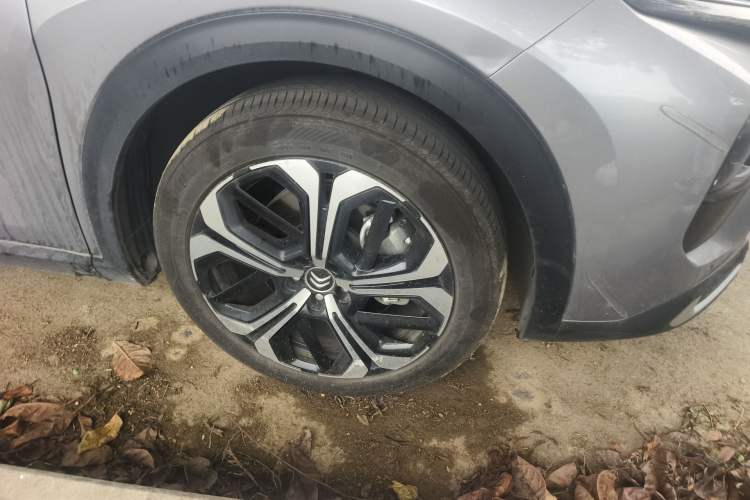 Used Citroen C5 X 2024 1.6T Extraordinary Power Right Front Wheel Hub
