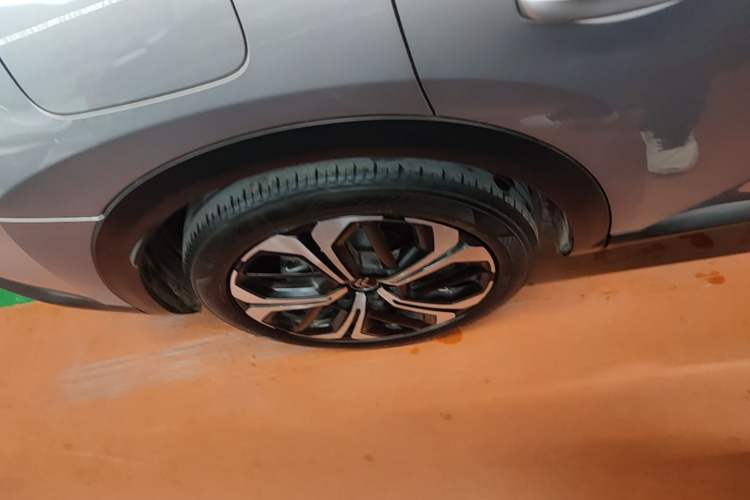 Used Citroen C5 X 2024 1.6T Extraordinary Power Right Rear Wheel Hub