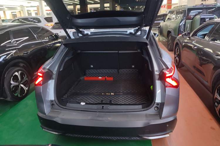 Used Citroen C5 X 2024 1.6T Extraordinary Power Trunk