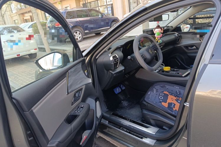 Used Citroen C5 X 2024 1.6T Enjoy the Extraordinary Driver Seat