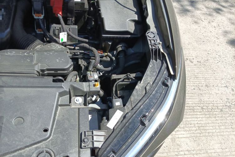 Used Citroen C5 X 2024 1.6T Extraordinary Power Engine Bay Left