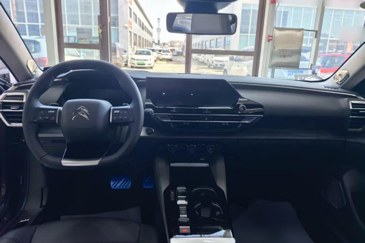 Used Citroen C5 X 2024 1.6T Enjoy the Extraordinary Interior 1