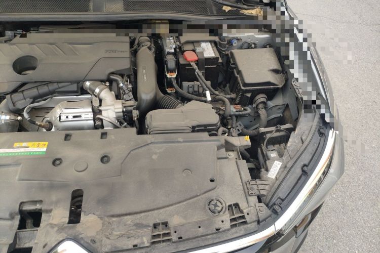 Used Citroen C5 X 2024 1.6T Enjoy the Extraordinary Engine Bay Left