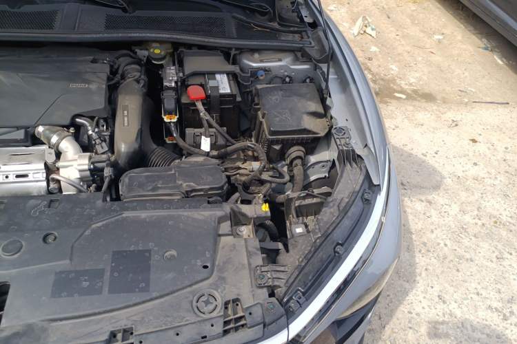 Used Citroen C5 X 2024 1.6T Extraordinary Power Engine Bay Left