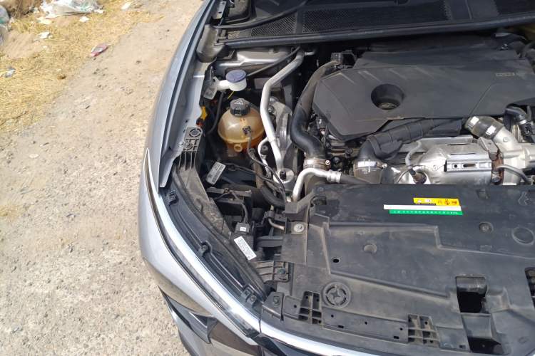 Used Citroen C5 X 2024 1.6T Extraordinary Power Engine Bay Right