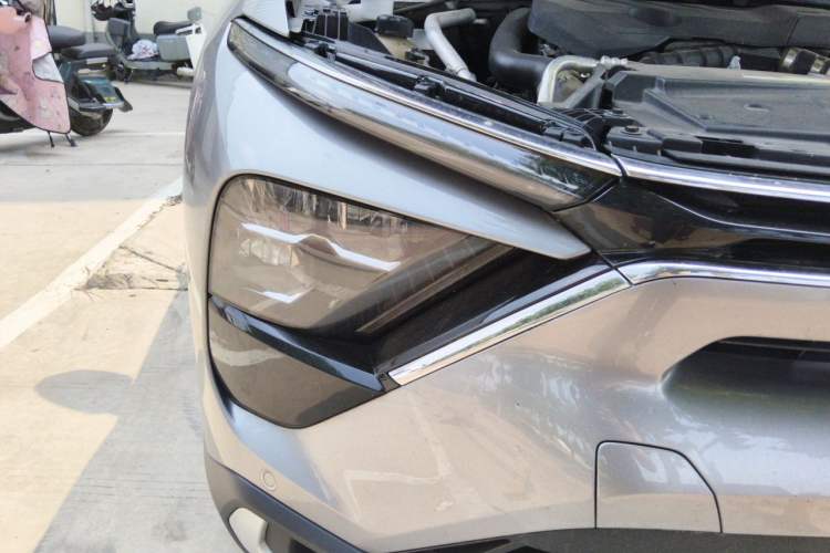 Used Citroen C5 X 2024 1.6T Extraordinary Power Right Front Headlight
