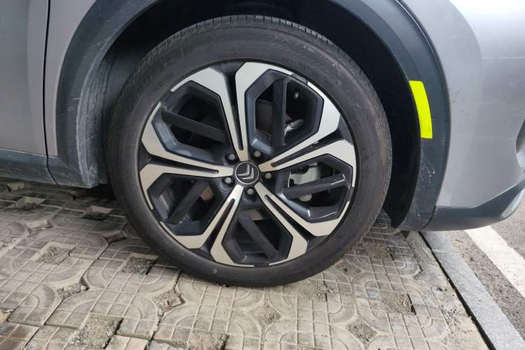 Used Citroen C5 X 2024 1.6T Extraordinary Power Right Front Wheel Hub