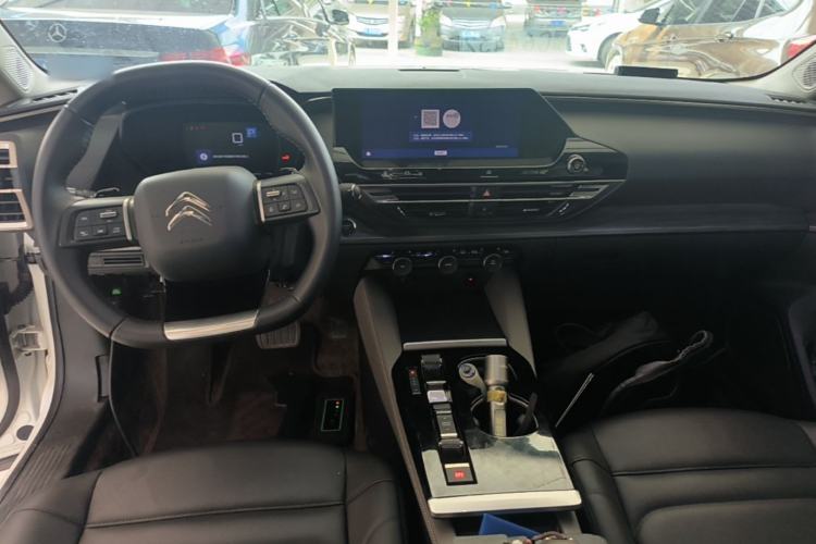 Used Citroen C5 X 2024 1.6T Enjoy the Extraordinary Center Console