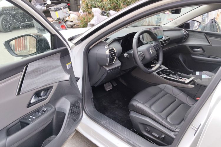 Used Citroen C5 X 2024 1.6T Extraordinary Power Driver Seat