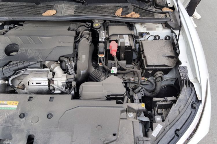 Used Citroen C5 X 2024 1.6T Extraordinary Power Engine Bay Left