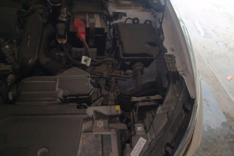 Used Citroen C5 X 2024 1.6T Enjoy the Extraordinary Engine Bay Left